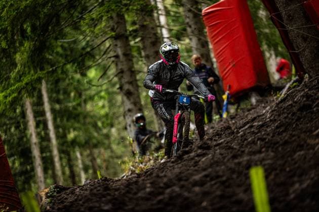 Whoop UCI Downhill Worldcup Les Gets PIERRON Amaury COMMENCAL MUC OFF BY RIDING ADDICTIONat Whoop UCI Downhill Worldcup Les Gets , 28 08 2025,in Les Gets ,FRA Photo Sebastian Sternemann