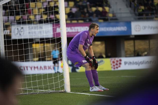 KuPS goalkeeper Johannes Kreidl after the UEFA Europa League playoff second leg match between KuPS and FC Midtjylland in Kuopio, Finland August 28, 2025. FC Midtjylland won the match 0-2. ---EDITORS NOTE --- RESTRICTED TO EDITORIAL USE --- Kuopio Finland LKFTVX20250828200453CCMN  Copyright: xMatiasxHonkamaax LKFTVX20250828200453CCMN