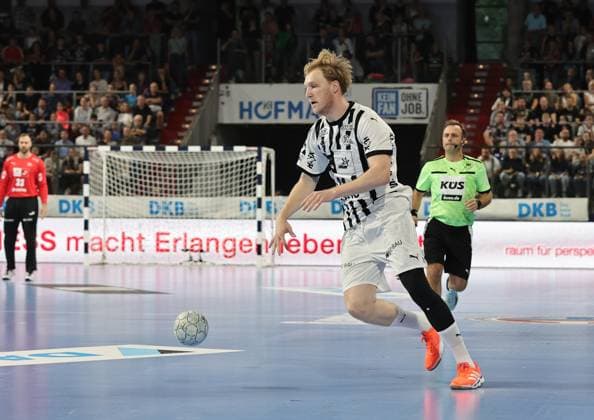 28 08 2025 Handball 1 Bundesliga DAIKIN HBL Season 2025 2026 01 Matchday HC Erlangen Metropolregion Nuremberg HCE THW Kiel DaMa xdaxmax Eric Johansson 21, THW Kiel