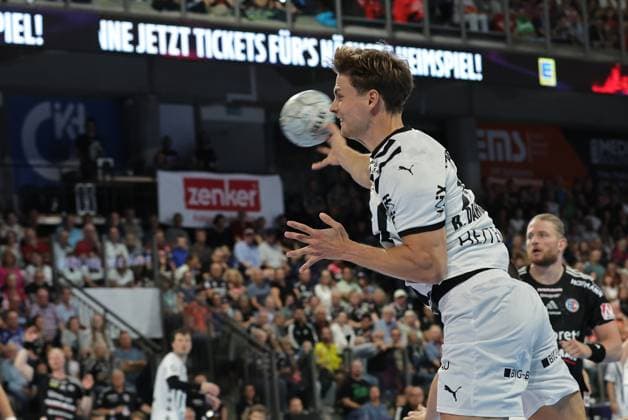 28 08 2025 Handball 1 Bundesliga DAIKIN HBL Season 2025 2026 01 Matchday HC Erlangen Metropolregion Nuremberg HCE THW Kiel DaMa xdaxmax Rune Dahmke 23, THW Kiel
