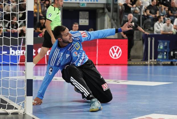 28 08 2025 Handball 1 Bundesliga DAIKIN HBL Season 2025 2026 01 Matchday HC Erlangen Metropolregion Nuremberg HCE THW Kiel DaMa xdaxmax Khalifa Ghedbane 96, HC Erlangen HCE complains