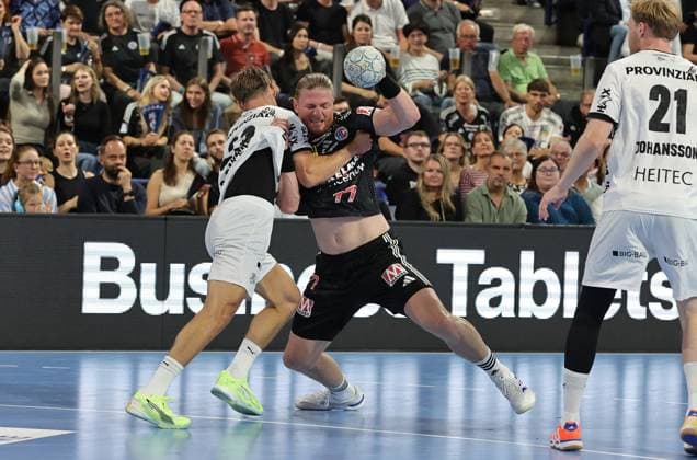 28 08 2025 Handball 1 Bundesliga DAIKIN HBL Season 2025 2026 01 Matchday HC Erlangen Metropolregion Nürnberg HCE THW Kiel DaMa xdaxmax Rune Dahmke 23, THW Kiel Maciej Gebala 77, HC Erlangen HCE