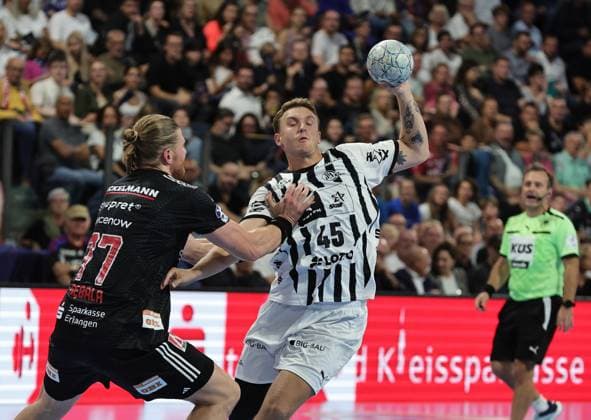 28 08 2025 Handball 1 Bundesliga DAIKIN HBL Season 2025 2026 01 Matchday HC Erlangen Metropolregion Nürnberg HCE THW Kiel DaMa xdaxmax Maciej Gebala 77, HC Erlangen HCE Emil Wernsdorf Madsen 45, THW Kiel