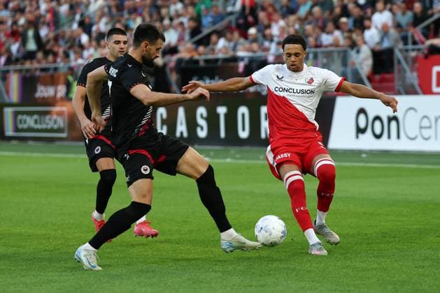 UTRECHT , 28-08-2025 , stadium Galgenwaard , season 2025 2026 , UEFA Europa League football , Play offs 2nd leg , match between FC Utrecht and Zrinjski , picture shows FC Utrecht player Adrian Blake Utrecht - Zrinjski  x30714099x Copyright:
