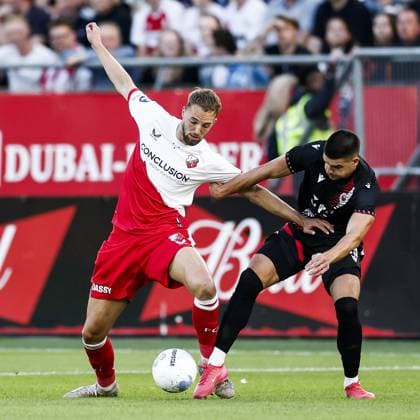 UTRECHT - (l-r) David Min of FC Utrecht, Neven Djurasek of HSK Zrinjski Mostar during the play-off round of the UEFA Conference League match between FC Utrecht and HSK Zrinjski at the Galgenwaard Stadium on August 28, 2025, in Utrecht, Netherlands. ANP ROBIN VAN LONKHUIJSEN UEFA Europa League 2025 26 Third Qualifying Round 2025 26 xVIxANPxSportx xxANPxIVx 534348598 originalFilename: 534348598.jpg