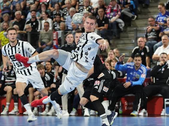 28 08 2025 Handball 1 Bundesliga DAIKIN HBL Season 2025 2026 01 Matchday HC Erlangen Metropolregion Nuremberg HCE THW Kiel DaMa xdaxmax Elias Ellefsen a Skipagotu 71, THW Kiel
