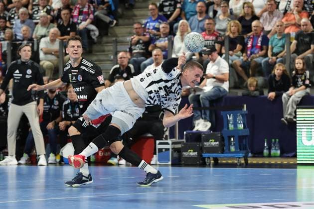 28 08 2025 Handball 1 Bundesliga DAIKIN HBL Season 2025 2026 01 Matchday HC Erlangen Metropolregion Nuremberg HCE THW Kiel DaMa xdaxmax Elias Ellefsen a Skipagotu 71, THW Kiel