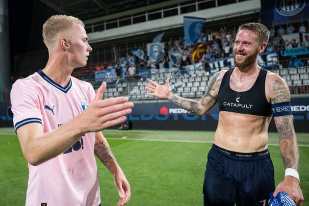250828 Daniel Gudjohnsen and Pontus Jansson of Malmö FF celebrate after the second leg UEFA Europa League play off football match between SK Sigma Olomouc and Malmö FF on August 28, 2025 in Olomouc Photo Petter Arvidson BILDBYRAN kod PA PA1072 fotboll football soccer fotball uefa europa league europa league malmö ff sk sigma olomouc bbeng playoff jubel  Copyright: PETTERxARVIDSON BB250828PA152