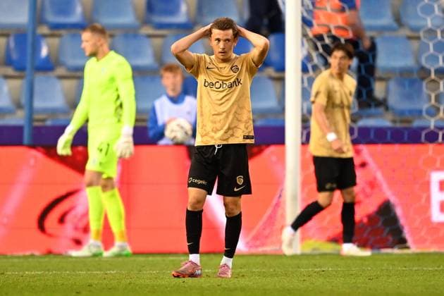 KRC Genk v Lech Poznan - UEFA Europa League GENK, BELGIUM - AUGUST 28 : Karetsas Konstantinos midfielder of KRC Genk dejected during the UEFA Europa League 2025 26 play-off round second leg between KRC Genk and Lech Poznan on August 28, 2025 in Genk, Belgium, 28 08 2025 Genk Belgium  Copyright: xTomasxSiskx