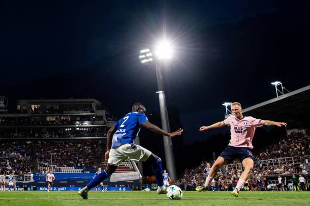 250828 Abdoulaye Sylla of SK Sigma Olomouc and Daniel Gudjohnsen of Malmö FF during the second leg UEFA Europa League play off football match between SK Sigma Olomouc and Malmö FF on August 28, 2025 in Olomouc Photo Petter Arvidson BILDBYRAN kod PA PA1072 fotboll football soccer fotball uefa europa league europa league malmö ff sk sigma olomouc bbeng playoff  Copyright: PETTERxARVIDSON BB250828PA165