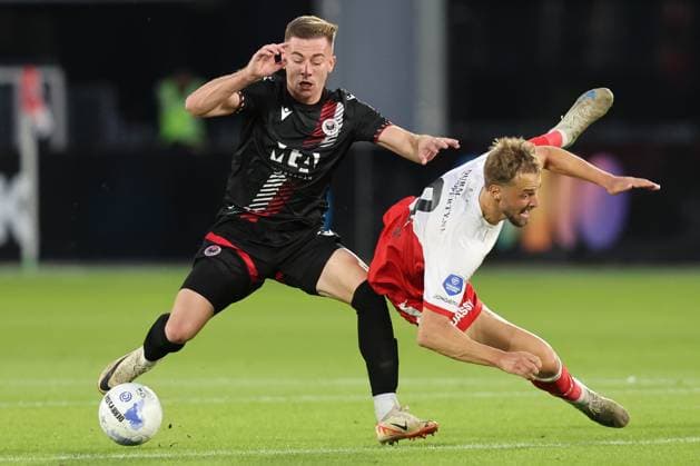 Karlo Abramovic of Zrinjski battles for the ball with David Min of FC Utrecht during the match FC Utrecht Zrinjski at the Galgenwaard for the Europa League play off season 2024 2025 in Utrecht, Netherlands on 28 august 2025, photo by Peter Lous EYE4images DeFodi Images