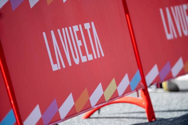 La Vuelta - 80th Tour of Spain 2025 - Stage 6 The logo of La Vuelta appears in stage 6 of La Vuelta 2025, which connects Olot in Girona and Pal in Andorra, in Pal, Andorra, on August 28, 2025. Andorra Andorra  Copyright: xMartinxSilvaxCosentinox originalFilename:silvacosentino-logoofla250828_npSVW.jpg
