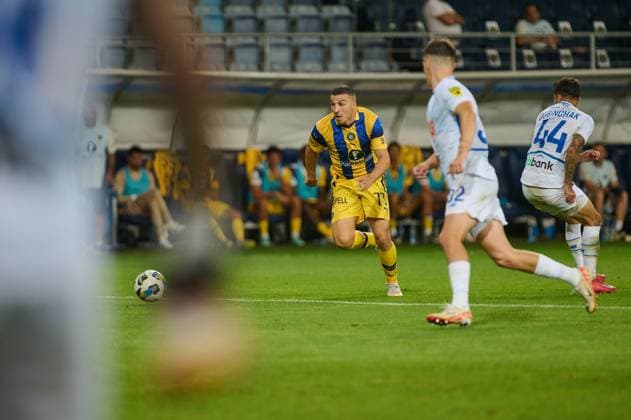 2025.08.28 Lublin Pilka nozna eliminacje Ligi Europy UEFA sezon 2025 2026 Dinamo Kijow - Maccabi Tel-Aviv N z Osher Davida Vladyslav Dubinchak Foto Ireneusz Wnuk PressFocus 2025.08.28 Lublin Football UEFA Europa League season 2025 2026 Dinamo Kyiv - Maccabi Tel-Aviv Osher Davida Vladyslav Dubinchak Credit: Ireneusz Wnuk PressFocus NEWSPIX.PL --- newspix.pl POLAND OUT! 