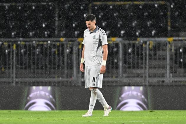 28 08 2025, Bern, Wankdorf, Uefa Europa League, Playoffs, BSC Young Boys Slovan Bratislava, 10 Marko Tolic Bratislava is disappointed after the defeat Bern Wankdorf Bern Switzerland Copyright: xJustPictures.ch ManuelxWinterbergerx jp-de-MaWi-MWI_1388