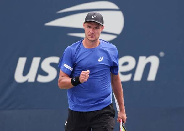 Kamil Majchrzak POL makes a fist and cheers, cheers, joy, emotion, USTA Billie Jean King National Tennis Center, Flushing Meadows, New York, USA Kamil Majchrzak POL , USTA Billie Jean King National Tennis Center, Flushing Meadows, New York, USA Copyright: xJuergenxHasenkopfx