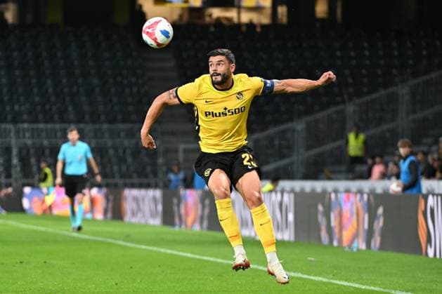 28 08 2025, Bern, Wankdorf, Uefa Europa League, Playoffs, BSC Young Boys Slovan Bratislava, 23 Loris Benito Young Boys Bern Wankdorf Bern Switzerland Copyright: xJustPictures.ch ManuelxWinterbergerx jp-de-MaWi-MWI_1180