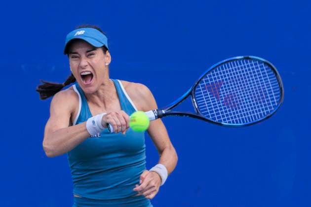 August 28, 2025, Flushing Meadows, New York, USA: Karolina Muchova hits a forehand during a match against Sorana Cirstea on Day 5 of the 2025 US Open at USTA Billie Jean King National Tennis Center on Thursday August 28, 2025 in the Flushing neighborhood of the Queens borough of New York City. JAVIER ROJAS PI Flushing Meadows USA - ZUMAp124 20250828_zaa_p124_075 Copyright: xJavierxRojasx