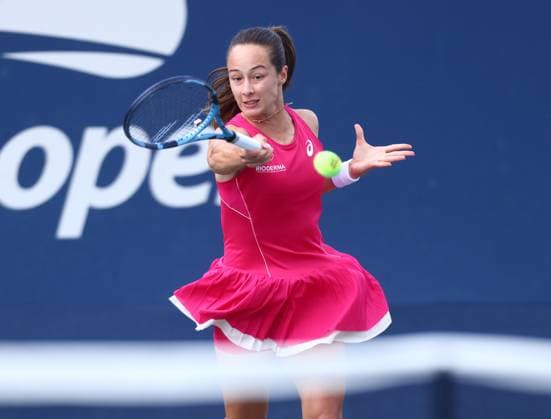 2025 US Open Tennis Championships, Day Five, Billy Jean-King Tennis Centre, Flushing Meadows, New York, USA, 28 08 2025 Zeynep Sonmez (TUR) in action during her second round match against Marta Kostyuk (UKR) in the 2025 US Open at Flushing Meadows New York Billy Jean King Tennis Centre, Flushing Meadows New York USA Copyright: xMarkxGreenwoodx