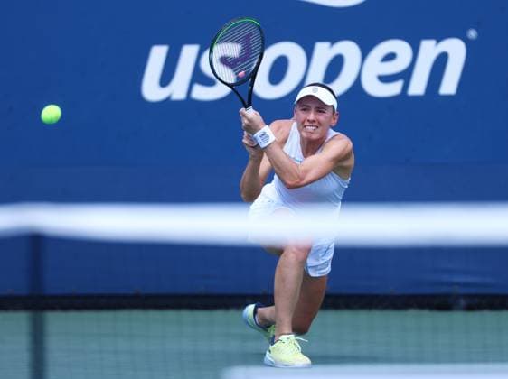 2025 US Open Tennis Championships, Day Five, Billy Jean-King Tennis Centre, Flushing Meadows, New York, USA, 28 08 2025 Ekaterina Alexandrova in action during her second round match against Xinyu Wang (CHN) in the 2025 US Open at Flushing Meadows New York Billy Jean King Tennis Centre, Flushing Meadows New York USA Copyright: xMarkxGreenwoodx