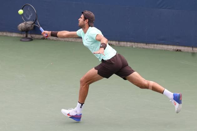 August 28, 2025, New York City, New York, United States: KAREN KHACHANOV during the match against K. Majchrzak of Poland in the second round of US Open 2025 at the USTA Billie Jean King National Tennis Center. Queens, New York City. Khachanov lost 6:2, 7:6 (7-4), 4:6, 5:7, 6:7 New York City United States - ZUMAc278 20250828_zsp_c278_005 Copyright: xMarcinxCholewinskix