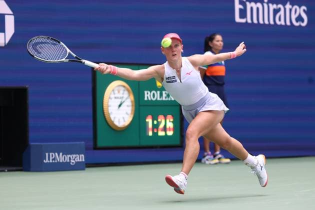 August 28, 2025, New York City, New York, United States: SUSAN LAMENS of NederlandÃ¢â‚¬â ¢s during the match against I. Swiatek of Poland in the second round of US Open 2025 at the USTA Billie Jean King National Tennis Center. Queens, New York City. Lamens lost 1:6, 6:4, 4:6. New York City United States - ZUMAc278 20250828_zsp_c278_006 Copyright: xMarcinxCholewinskix
