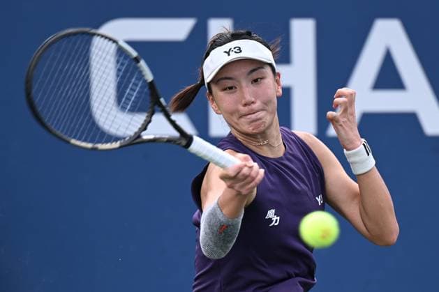 (250829) -- NEW YORK, Aug. 29, 2025 -- Wang Xinyu of China hits a return during the women s singles second round match between Ekaterina Alexandrova of Russia and Wang Xinyu of China at the 2025 US Open tennis championships in New York, the United States, Aug. 28, 2025. ) (SP)U.S.-NEW YORK-TENNIS-US OPEN-WOMEN S SINGLES-ALEXANDROVA VS WANG LixRui 