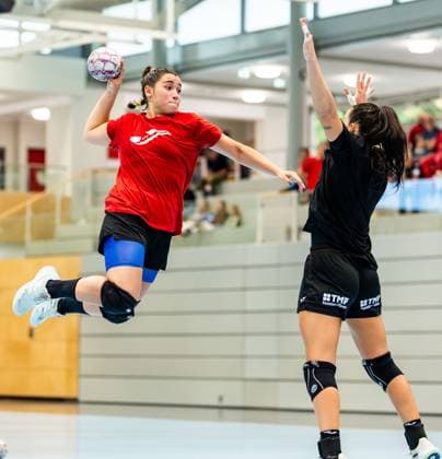 28 08 2025, GER, Handball, Women, Season 2025 2026, Alsco 1 Bundesliga, Thueringer HC Season Opening Public Training Team Presentation Giulia Guarieiro Thueringer HC,13 99947 Bad Langensalza Salza Halle Sporthalle Mehrz Thüringen Germany