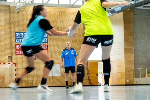 28 08 2025, GER, Handball, Women, Season 2025 2026, Alsco 1 Bundesliga, Thueringer HC Season Opening Public Training Team Presentation Herbert Mueller Thueringer HC,Coach 99947 Bad Langensalza Salza Halle Sporthalle Mehrz Thüringen Germany