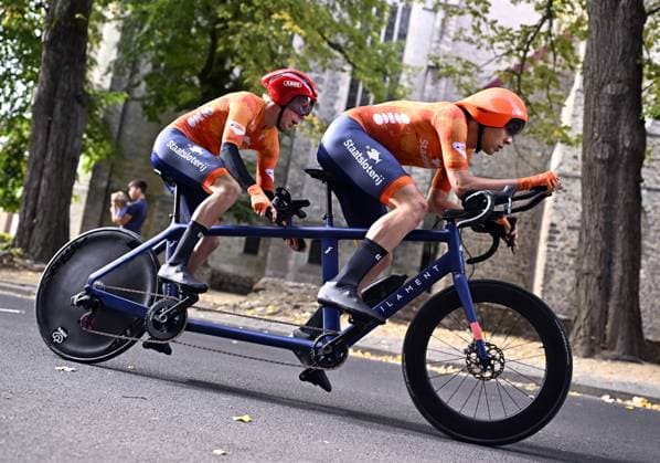 Netherlands Thijs Van Jaarsveld and pilot Bouke Gerritsma (MB) pictured in action during the individual time trial at the UCI Para-cycling Road World Championships, Friday 29 August 2025, in Ronse. The UCI Para-Cycling Road World Championships take place from 28 to 31 Augustus in Ronse. JASPERxJACOBS  x132714849x