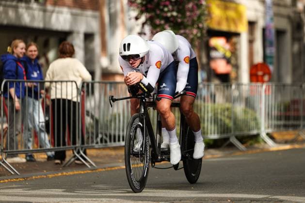 2025 UCI Para-cycling Road World Championships Picture by John Clifton SWpix.com - 29 08 2025 - Cycling - 2025 UCI Para-cycling Road World Championships - Ronse, Flanders, Belgium - Men B Individual Time Trial (ITT) - Chris McDonald piloted by Adam Duggleby (Great Britain) Copyright: x xSWpix.comx(t axPhotographyxHubxLtd)xJohnxClifton SWpix.comx SWP-3069-0492