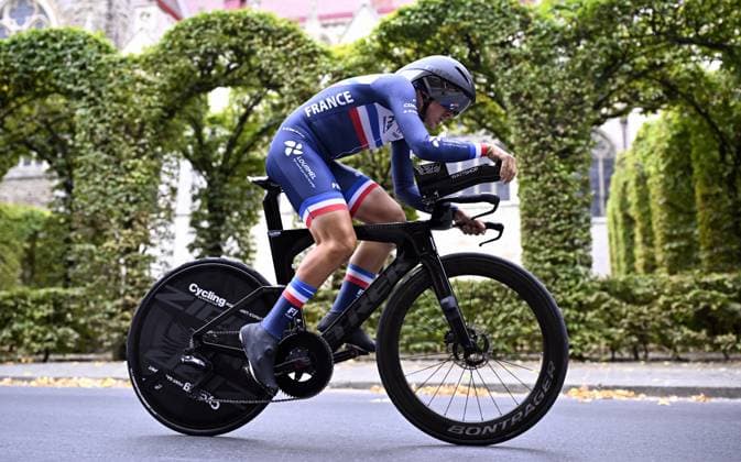France Jonathan Charmasson (MC3) pictured in action during the individual time trial at the UCI Para-cycling Road World Championships, Friday 29 August 2025, in Ronse. The UCI Para-Cycling Road World Championships take place from 28 to 31 Augustus in Ronse. JASPERxJACOBS  x132719920x