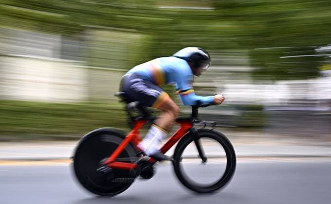 Belgium Jasper Dejonghe (MC3) pictured in action during the individual time trial at the UCI Para-cycling Road World Championships, Friday 29 August 2025, in Ronse. The UCI Para-Cycling Road World Championships take place from 28 to 31 Augustus in Ronse. JASPERxJACOBS  x132719952x