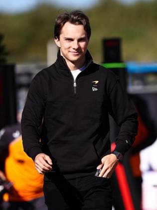 F1 - DUTCH GRAND PRIX 2025 PIASTRI Oscar (aus), McLaren F1 Team MCL39, portrait during the 2025 Formula 1 Heineken Dutch Grand Prix, 15th round of the 2025 FIA Formula One World Championship, WM, Weltmeisterschaft from August 29 to 31, 2025 on the Zandvoort Circuit, in Zandvoort, Netherlands - ZandvoortNetherlands  Copyright: xEricxAlonsox