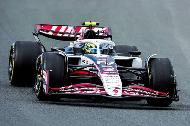 2025-08-29 F1 - Heineken Dutch GP - Free Practice 1 ZANDVOORT, NETHERLANDS - AUGUST 29: Oliver Bearman of Haas competing in the Free Practice 1 during F1 - Heineken Dutch GP on August 29, 2025 in Zandvoort, Netherlands. Zandvoort Netherlands Content not available for redistribution in The Netherlands directly or indirectly through any third parties. Copyright: xAndrexWeeningx