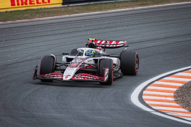 Formula 1 Heineken Dutch Grand Prix 2025 Laurent Lefebvre OVERTAKE MAXPPP - Zandvoort 29 08 2025 87 BEARMAN Oliver (gbr), MoneyGram Haas F1 Team, action at the Formula 1 Heineken Dutch Grand Prix 2025, the 15th round of the 2025 FIA Formula 1 World Championship, WM, Weltmeisterschaft at Circuit Zandvoort in Zandvoort, Netherlands, from 28 to 31 August 2025 Zandvoort Netherlands  Copyright: xOVERTAKE MAXPPPxLaurentxLefebvrex OVT202508299320 OVT202508299320