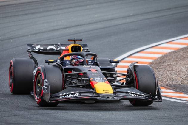Formula 1 Heineken Dutch Grand Prix 2025 Laurent Lefebvre OVERTAKE MAXPPP - Zandvoort 29 08 2025 01 VERSTAPPEN Max (nld), Oracle Red Bull Racing, action at the Formula 1 Heineken Dutch Grand Prix 2025, the 15th round of the 2025 FIA Formula 1 World Championship, WM, Weltmeisterschaft at Circuit Zandvoort in Zandvoort, Netherlands, from 28 to 31 August 2025 Zandvoort Netherlands  Copyright: xOVERTAKE MAXPPPxLaurentxLefebvrex OVT202508299325 OVT202508299325