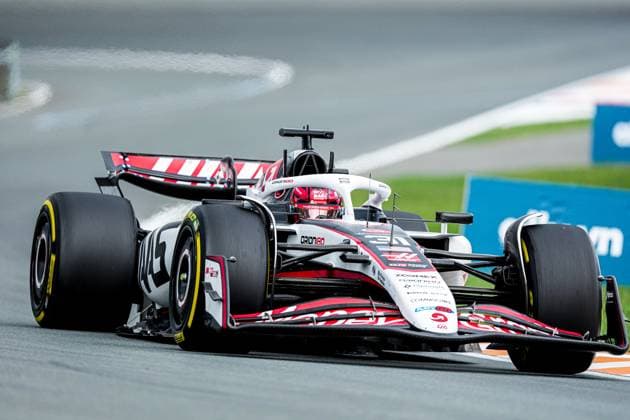 2025-08-29 F1 - Heineken Dutch GP - Free Practice 1 ZANDVOORT, NETHERLANDS - AUGUST 29: Esteban Ocon of Haas competing in the Free Practice 1 during F1 - Heineken Dutch GP on August 29, 2025 in Zandvoort, Netherlands. Zandvoort Netherlands Content not available for redistribution in The Netherlands directly or indirectly through any third parties. Copyright: xAndrexWeeningx