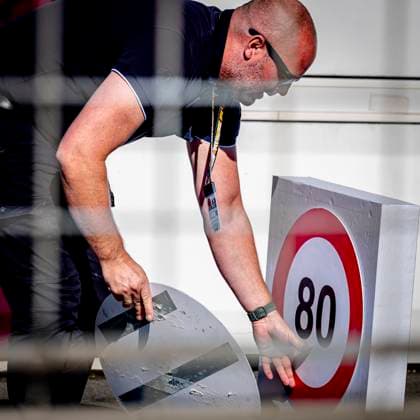 80 km instead of 60 km in the pitlane during the match Formula 1 Zandvoort friday 2025, free practice at the Formula 1 circuit Zandvoort for the Formula One Zandvoort friday 2025 season 2025 2026 in ZANDVOORT, Netherlands on 29 august 2025, photo by Marcel van Dorst EYE4images DeFodi Images DATUM AANPASSEN