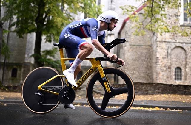 France Alexandre Leaute (MC2) pictured in action during the individual time trial at the UCI Para-cycling Road World Championships, Friday 29 August 2025, in Ronse. The UCI Para-Cycling Road World Championships take place from 28 to 31 Augustus in Ronse. JASPERxJACOBS  x132736147x