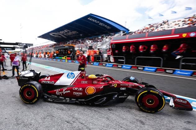 F1 - DUTCH GRAND PRIX 2025 44 HAMILTON Lewis (gbr), Scuderia Ferrari SF-25, action during the 2025 Formula 1 Heineken Dutch Grand Prix, 15th round of the 2025 FIA Formula One World Championship, WM, Weltmeisterschaft from August 29 to 31, 2025 on the Zandvoort Circuit, in Zandvoort, Netherlands - ZandvoortNetherlands  Copyright: xEricxAlonsox