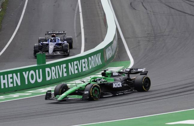FORMULA 1 HEINEKEN DUTCH GRAND PRIX 2025 29 08 2025, Circuit Park Zandvoort, Zandvoort, FORMULA 1 HEINEKEN DUTCH GRAND PRIX 2025 , pictured Nico Hülkenberg DEU , Stake F1 Team Kick Sauber, Alexander Albon GBR , Atlassian Williams Racing nordphotoxGmbHx xBratic nph00250