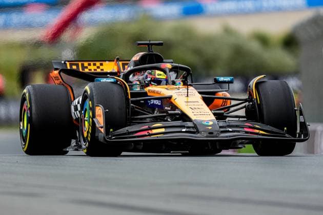 2025-08-29 F1 - Heineken Dutch GP - Free Practice 2 ZANDVOORT, NETHERLANDS - AUGUST 29: Oscar Piastri of McLaren competing in the Free Practice 2 during F1 - Heineken Dutch GP on August 29, 2025 in Zandvoort, Netherlands. Zandvoort Netherlands Content not available for redistribution in The Netherlands directly or indirectly through any third parties. Copyright: xAndrexWeeningx