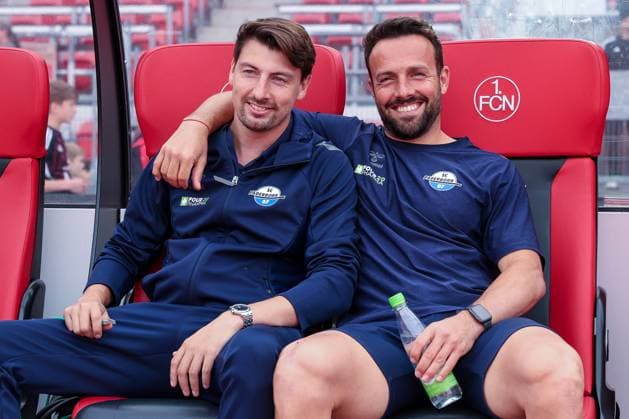 Head coach Ralf Kettemann SC Paderborn 07 , right, with team manager Pascal Pundmann SC Paderborn 07 , 1 FC Nuernberg vs SC Paderborn 07, DFL, 2 Bundesliga, Saison 2025 2026, Max Morlock Stadion, 4 Spieltag, Hinrunde, 29 08 2025 DFB regulations prohibit any use of photographs as image sequences and or quasi video Nuernberg Bayern Germany Copyright: xkolbert-press MartinxAgüerax