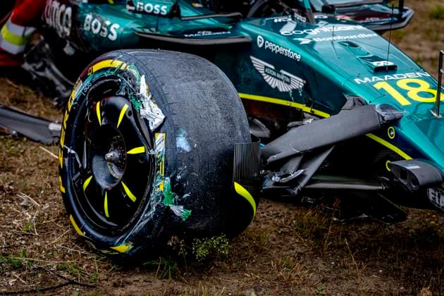 Formule 1 driver Lance Stroll of Aston Martin crashed with his car during the match Formula 1 Zandvoort friday 2025, free practice at the Formula 1 circuit Zandvoort for the Formula One Zandvoort friday 2025 season 2025 2026 in ZANDVOORT, Netherlands on 29 august 2025, photo by Marcel van Dorst EYE4images DeFodi Images DATUM AANPASSEN