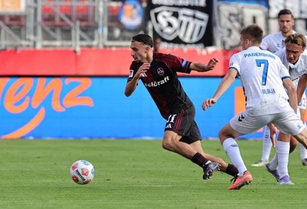 29 08 2025 Soccer Season 2025 2026 2 Soccer Bundesliga 04 Matchday 1 FC Nürnberg FCN Club SC Paderborn 07 SCP Sportfoto Zink DaMa xdaxmax DFL regulations prohibit any use of photographs as image sequences and or quasi video only for editorial use Berkay Yilmaz 21, 1 FC Nürnberg FCN Filip Bilbija 7, SC Paderborn 07