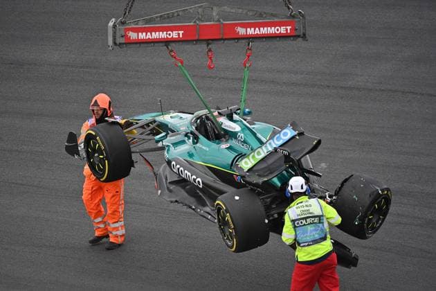 29 08 2025, xrarjax, Motorsport FIA Formula 1, 2025 Dutch Grand Prix v l Accident of Lance Stroll Aston Martin starting number 18 DFL DFB REGULATIONS PROHIBIT ANY USE OF PHOTOGRAPHS as IMAGE SEQUENCES and or QUASI VIDEO Zandvoort