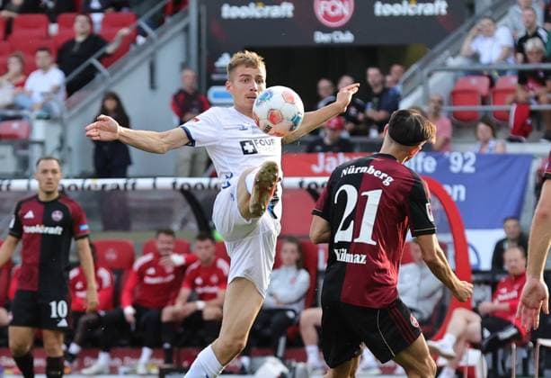 29 08 2025 Soccer Season 2025 2026 2 Soccer Bundesliga 04 Matchday 1 FC Nuremberg FCN Club SC Paderborn 07 SCP Sportfoto Zink DaMa xdaxmax DFL regulations prohibit any use of photographs as image sequences and or quasi video only for editorial use Filip Bilbija 7, SC Paderborn 07 Berkay Yilmaz 21, 1 FC Nuremberg FCN