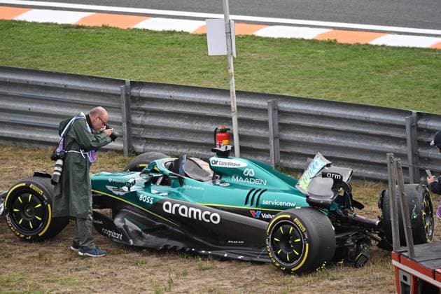 29 08 2025, xrarjax, Motorsport FIA Formula 1, 2025 Dutch Grand Prix v l Accident of Lance Stroll Aston Martin starting number 18 DFL DFB REGULATIONS PROHIBIT ANY USE OF PHOTOGRAPHS as IMAGE SEQUENCES and or QUASI VIDEO Zandvoort