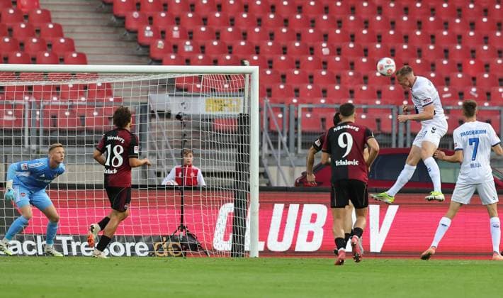 29 08 2025 Soccer Season 2025 2026 2 Soccer Bundesliga 04 Matchday 1 FC Nürnberg FCN Club SC Paderborn 07 SCP Sportfoto Zink DaMa xdaxmax DFL regulations prohibit any use of photographs as image sequences and or quasi video only for editorial use Steffen Tigges 27, SC Paderborn 07 with header