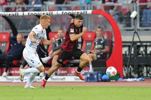 29 08 2025 Soccer Season 2025 2026 2 Soccer Bundesliga 04 Matchday 1 FC Nürnberg FCN Club SC Paderborn 07 SCP Sportfoto Zink DaMa xdaxmax DFL regulations prohibit any use of photographs as image sequences and or quasi video only for editorial use Laurin Curda 17, SC Paderborn 07 Semir Telalovic 9, 1 FC Nürnberg FCN